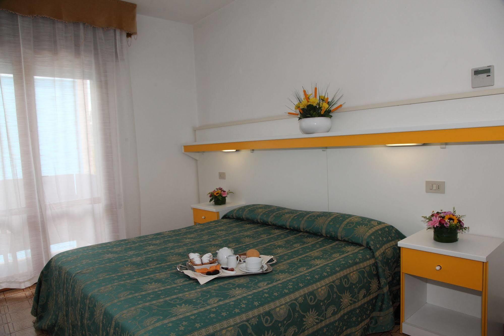 Hotel Pigalle 3*